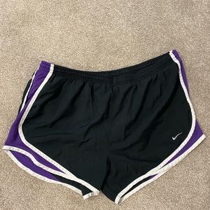 Nike Women’s Dry Fit Running Shorts Size L